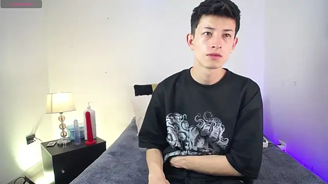 MaikCarver online show from September 22, 2025, 12:55 pm