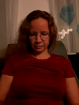 AnnikaRose online show from November 25, 2025, 7:08 am