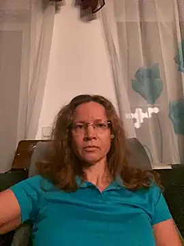 AnnikaRose online show from November 26, 2025, 6:46 am