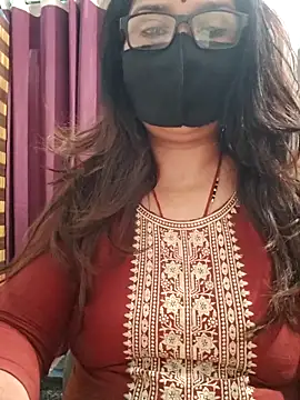 Snapshot of Aishwaryaa_69 chatting on April 24, 2026, 7:43 am Aishwaryaa 69 online show from April 24, 2026, 7:43 am