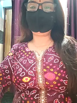 Aishwaryaa 69 online show from November 13, 2025, 8:18 am