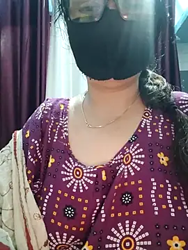 Snapshot of Aishwaryaa_69 chatting on September 16, 2025, 3:07 am Aishwaryaa 69 online show from September 16, 2025, 3:07 am
