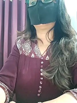 Aishwaryaa 69 online show from April 7, 2026, 2:35 am