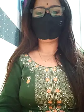Snapshot of Aishwaryaa_69 chatting on March 11, 2025, 1:34 pm Aishwaryaa 69 online show from March 11, 2025, 1:34 pm