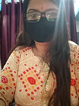 Snapshot of Aishwaryaa_69 chatting on September 10, 2025, 2:54 am Aishwaryaa 69 online show from September 10, 2025, 2:54 am