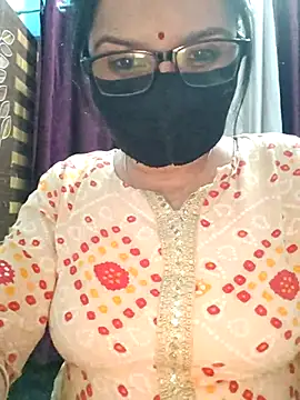 Aishwaryaa 69 online show from October 28, 2025, 4:39 pm