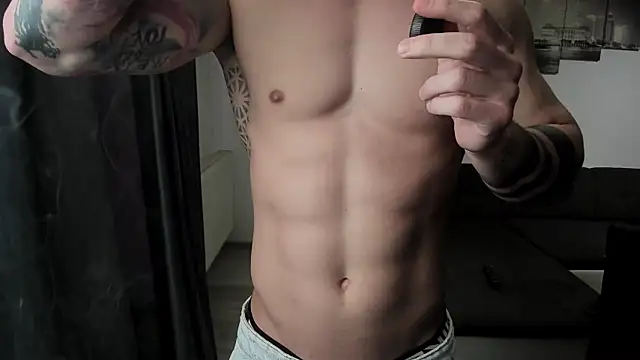 Richarddarell1 online show from March 4, 2026, 6:43 am