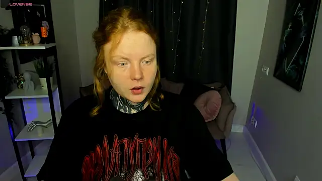 Cassie xKiss online show from November 15, 2025, 8:46 pm