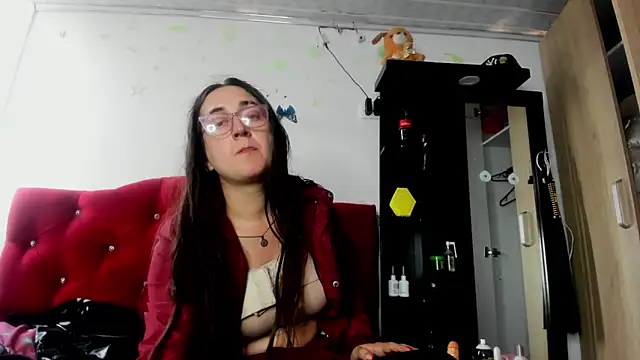 Sweet-Suck69 online show from December 22, 2025, 9:04 pm