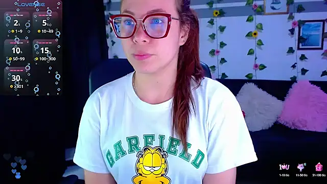 SharonR1 online show from November 16, 2025, 2:49 am