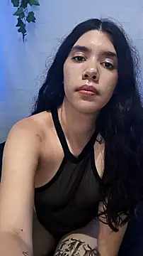 MaddyMendozaxx online show from November 6, 2025, 8:24 pm