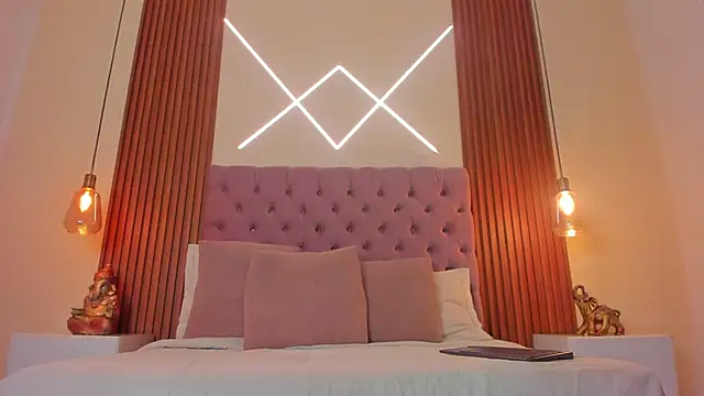 Sophia turneer online show from March 7, 2026, 12:28 am