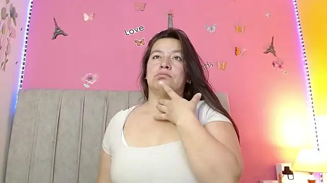 monickhot303av online show from October 9, 2025, 3:18 am