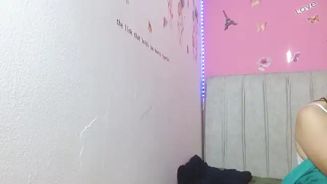 monickhot303av online show from September 9, 2025, 3:38 am