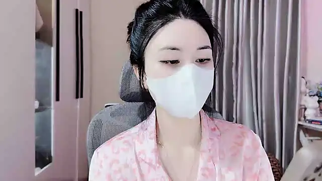  Lygn   online show from November 26, 2025, 7:08 am