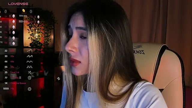 DarlaLike online show from September 10, 2025, 4:00 am