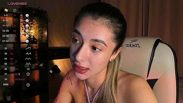 DarlaLike online show from October 12, 2025, 3:41 am