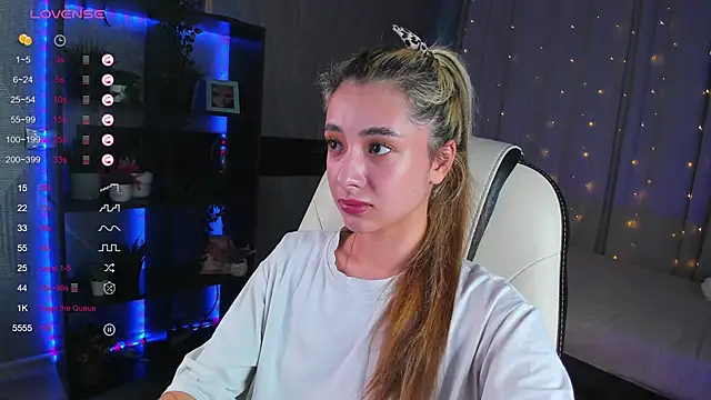 DarlaLike online show from March 14, 2025, 4:21 am