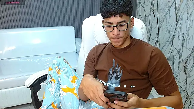 Snapshot of allens_joe chatting on October 21, 2025, 4:23 am allens joe online show from October 21, 2025, 4:23 am