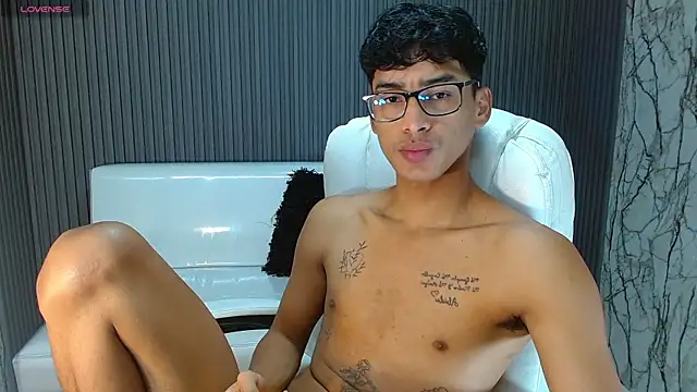 Snapshot of allens_joe chatting on October 18, 2025, 2:13 am allens joe online show from October 18, 2025, 2:13 am