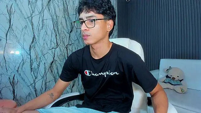 Snapshot of allens_joe chatting on January 15, 2026, 3:43 am allens joe online show from January 15, 2026, 3:43 am