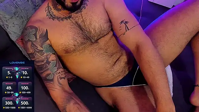 Snapshot of mikemulerr chatting on November 13, 2025, 10:13 pm mikemulerr online show from November 13, 2025, 10:13 pm