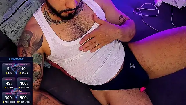 Snapshot of mikemulerr chatting on November 1, 2025, 9:30 pm mikemulerr online show from November 1, 2025, 9:30 pm