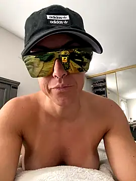 mrs  unknown online show from September 15, 2025, 3:56 pm