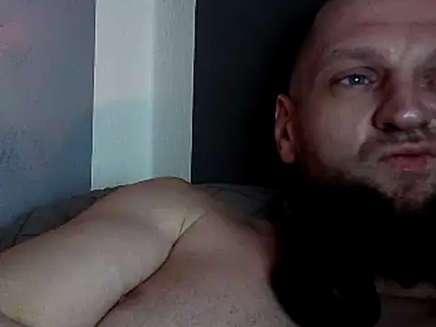 Snapshot of donhulio482 chatting on February 28, 2025, 6:21 am donhulio482 online show from February 28, 2025, 6:21 am