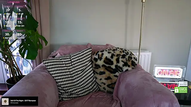 Snapshot of Billiexxox chatting on July 7, 2026, 2:09 pm Billiexxox online show from July 7, 2026, 2:09 pm