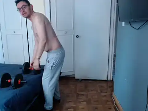 Snapshot of Diptongo chatting on January 4, 2025, 12:59 pm Diptongo online show from January 4, 2025, 12:59 pm