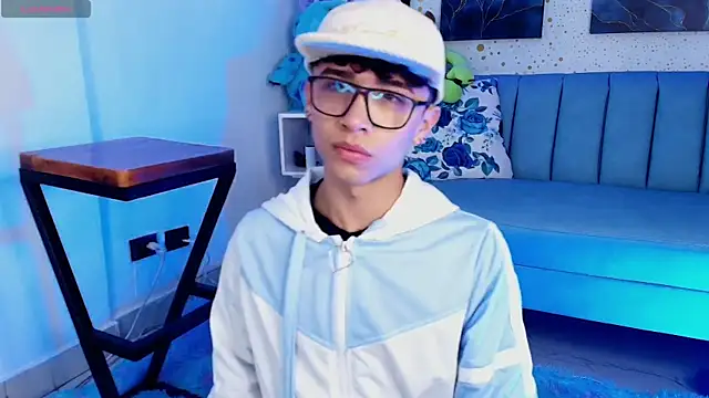 Niico Cruz online show from March 8, 2025, 1:25 pm