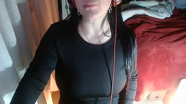 Snapshot of lady_rolinga chatting on June 25, 2026, 2:31 am lady rolinga online show from June 25, 2026, 2:31 am