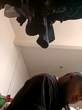 YoSoyLittleBoy online show from September 26, 2025, 6:37 pm