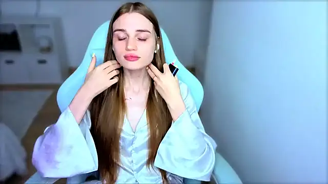 StellaLawless online show from September 15, 2025, 8:53 pm