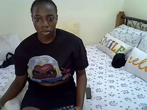 Snapshot of Sweet_Bear chatting on February 15, 2026, 9:08 am Sweet Bear online show from February 15, 2026, 9:08 am