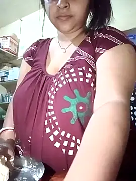 Snapshot of Payel-sharma chatting on February 27, 2025, 4:32 pm Payel-sharma online show from February 27, 2025, 4:32 pm