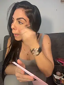 valecruz903 online show from November 15, 2025, 11:09 pm