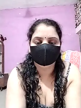 Snapshot of Ruksar-Pathan chatting on May 2, 2026, 5:18 pm Ruksar-Pathan online show from May 2, 2026, 5:18 pm