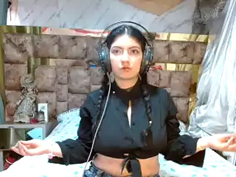 Snapshot of isabela-saenz chatting on December 29, 2024, 8:58 pm isabela-saenz online show from December 29, 2024, 8:58 pm