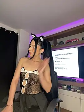 Julieta-sett online show from March 16, 2025, 11:48 pm