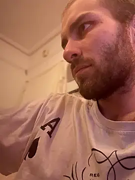 Snapshot of pervy_devil chatting on December 4, 2025, 4:28 pm pervy devil online show from December 4, 2025, 4:28 pm