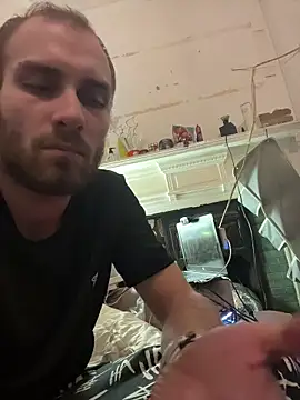 Snapshot of pervy_devil chatting on December 5, 2025, 8:39 pm pervy devil online show from December 5, 2025, 8:39 pm