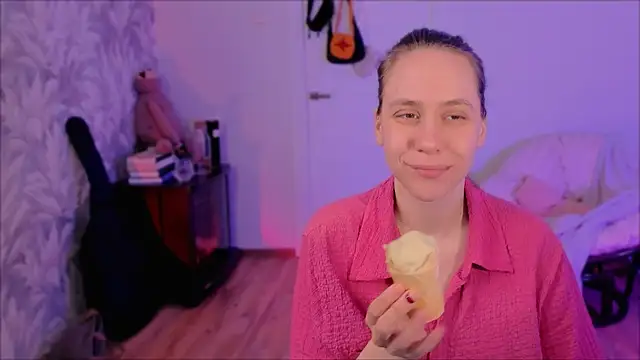 Malinax online show from April 6, 2026, 12:50 pm