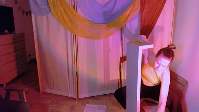 Malinax online show from October 14, 2025, 10:42 pm