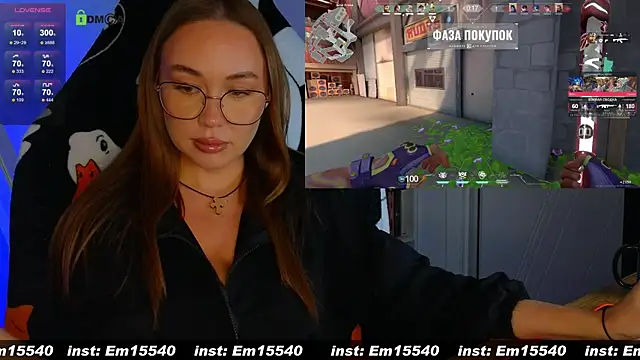 Snapshot of Emili1- chatting on January 17, 2025, 11:38 am Emili1- online show from January 17, 2025, 11:38 am