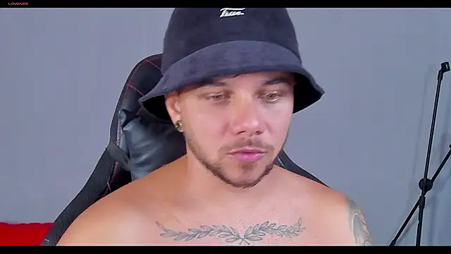 Snapshot of kenintoro chatting on February 2, 2026, 6:18 pm kenintoro online show from February 2, 2026, 6:18 pm