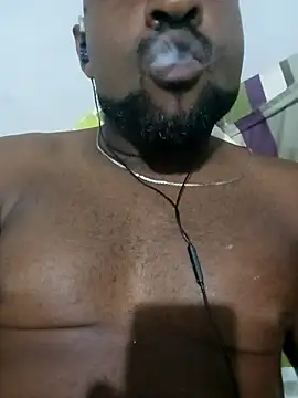 Beto0815 online show from April 22, 2026, 1:23 am