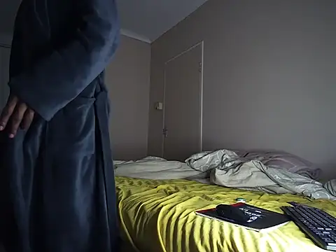 zukozuks online show from October 12, 2025, 11:28 pm