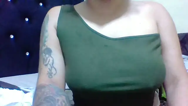 Jennxdolls online show from February 28, 2025, 11:58 am